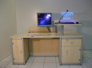 Dozententisch / Lehrertisch mit versenkbarem Monitor